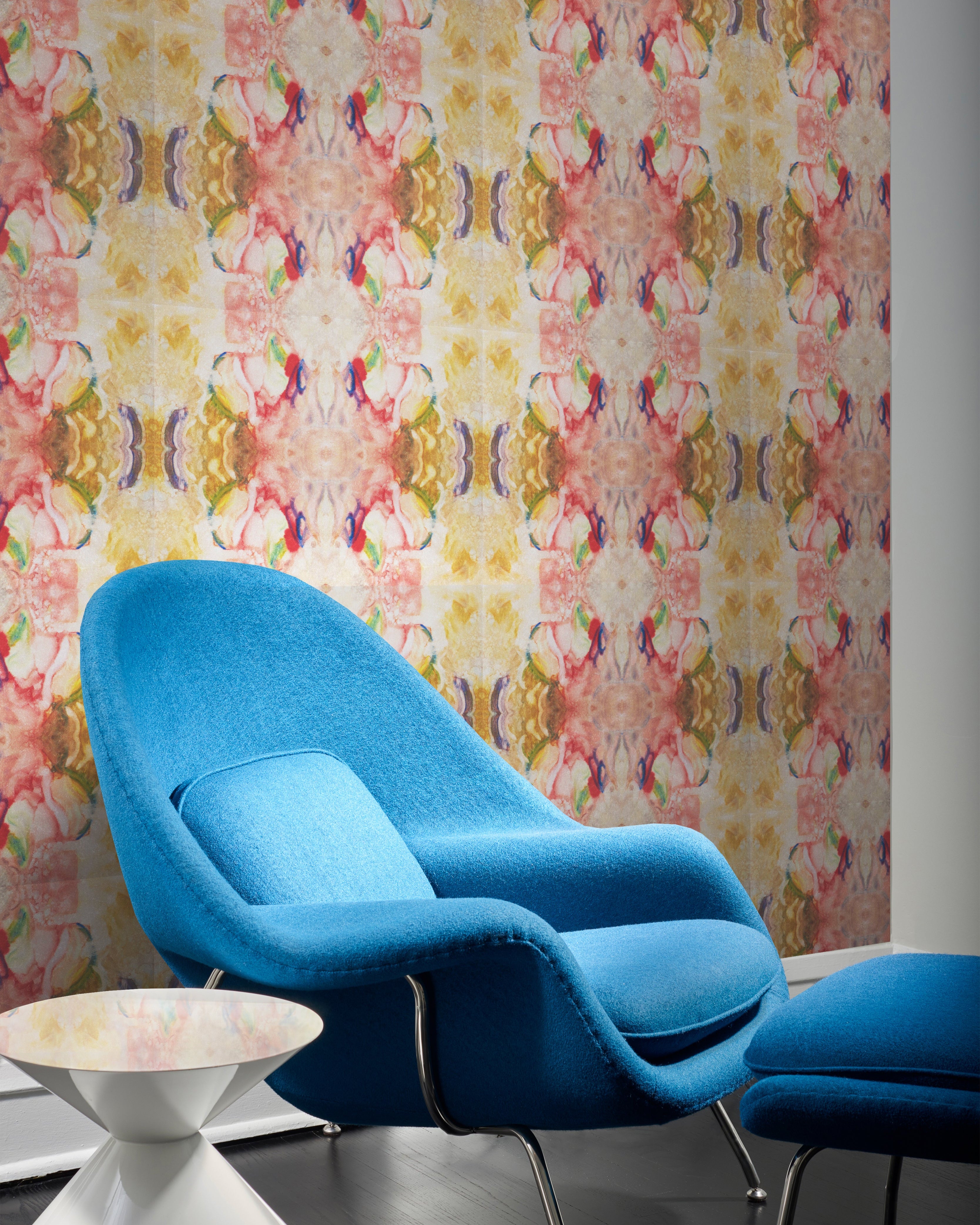Happy Happy Joy Wallcovering