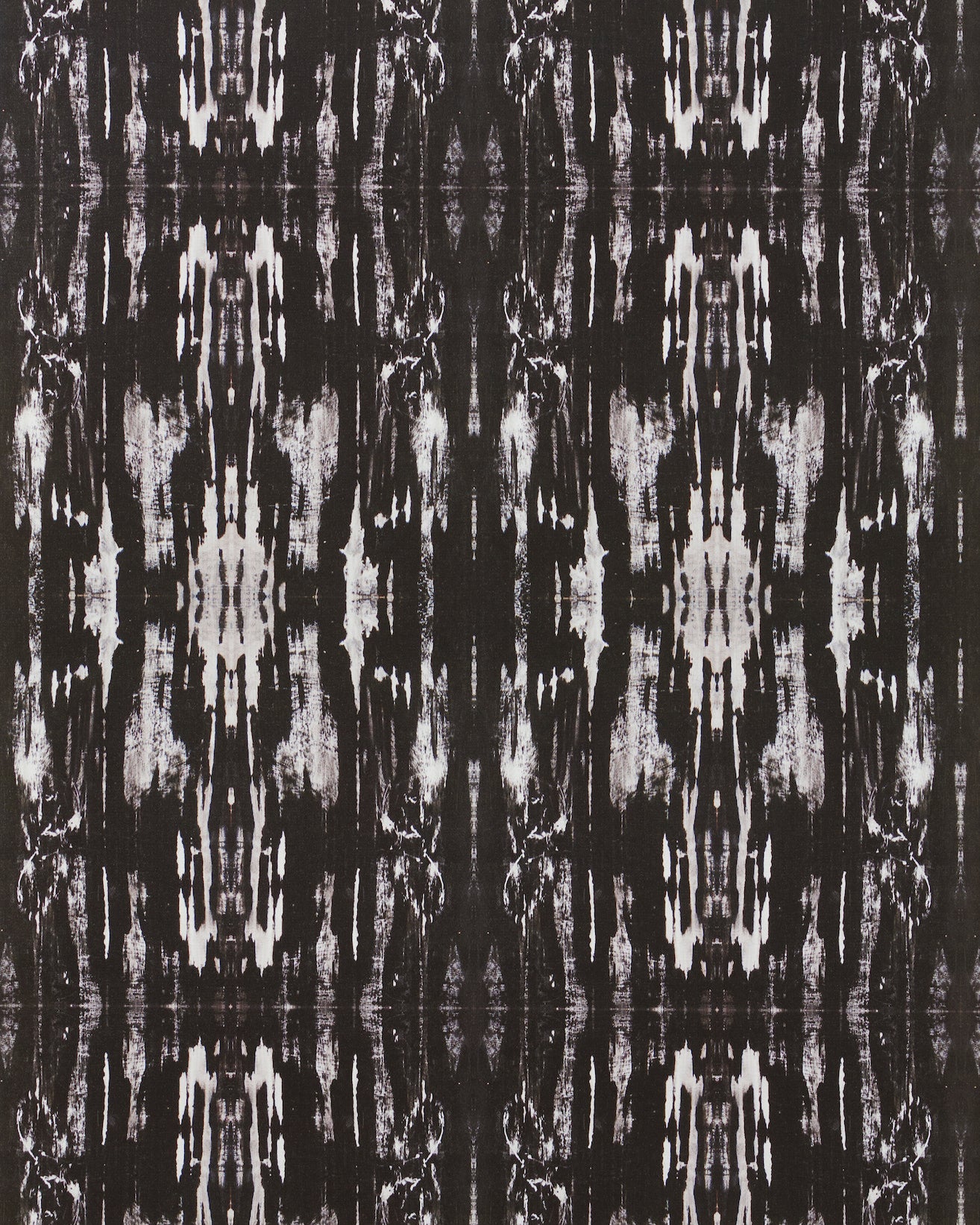 Midnight Bark Wallcovering
