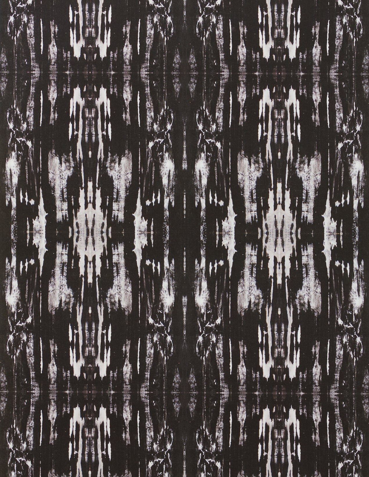 Midnight Bark Wallcovering