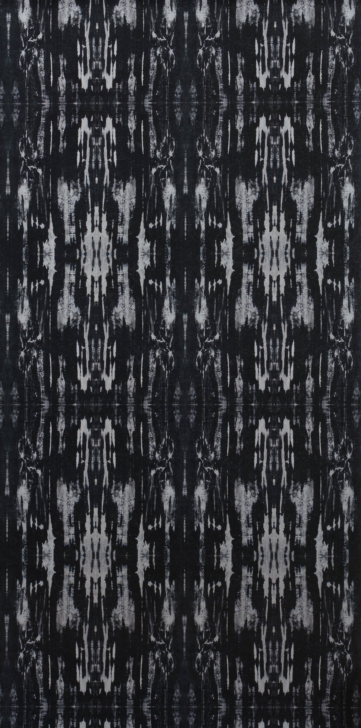 Midnight Bark Wallcovering