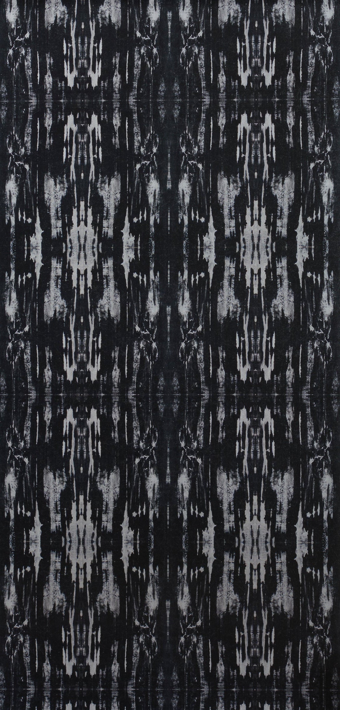 Midnight Bark Wallcovering